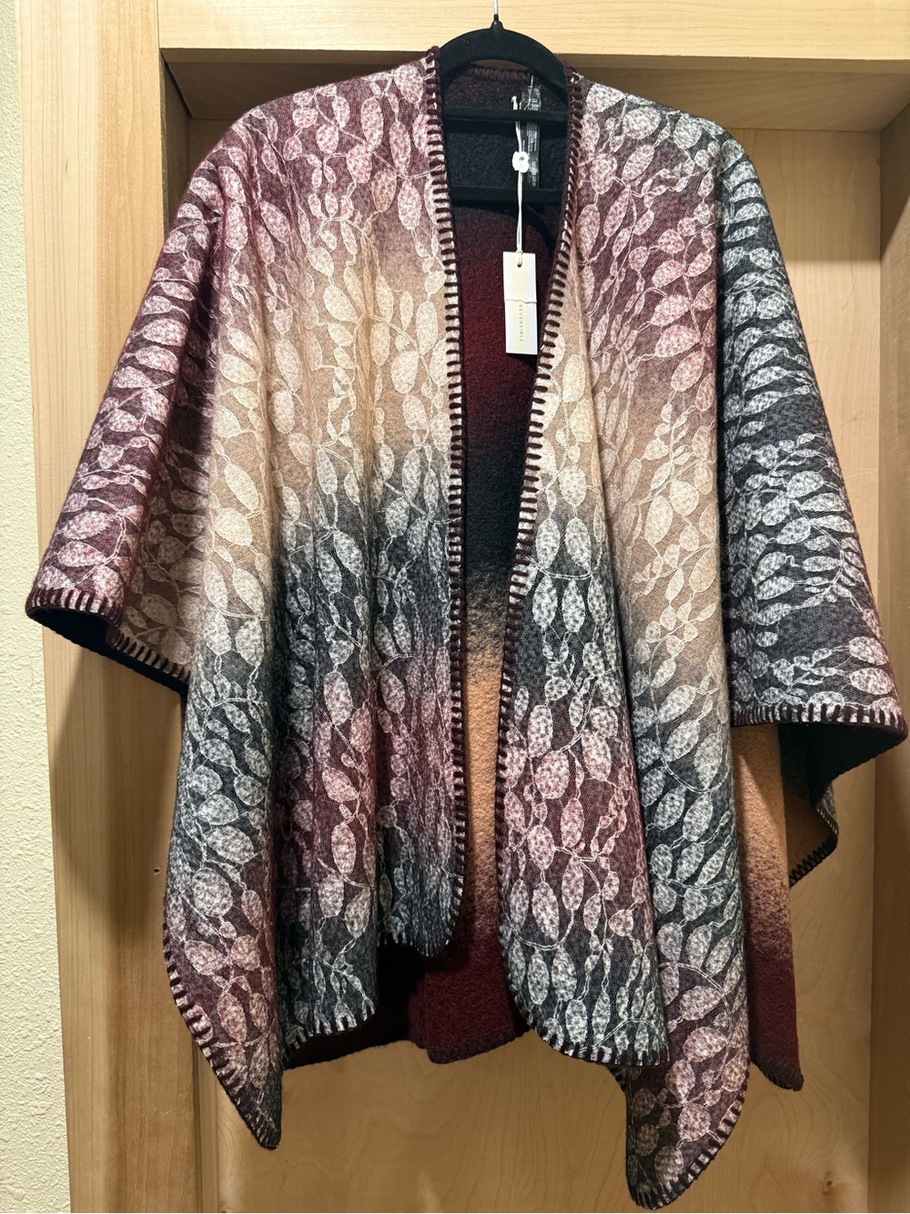 Anthropology Women's Reversible Knit Poncho - Burgundy, Gray & Cream Onesize new
